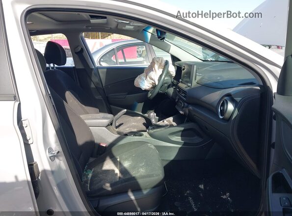 KM8K3CAB9NU916592 2022 HYUNDAI KONA Gray Widok wnętrza z przodu