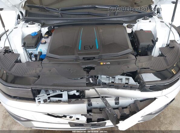 KM8KNDDF7RU328811 2024 HYUNDAI IONIQ 5 White 