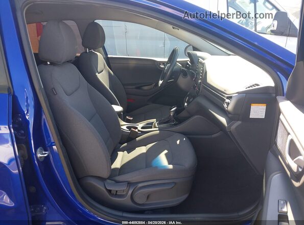 KMHC65LC1LU215121 2020 HYUNDAI IONIQ HYBRID Blue Front interior view