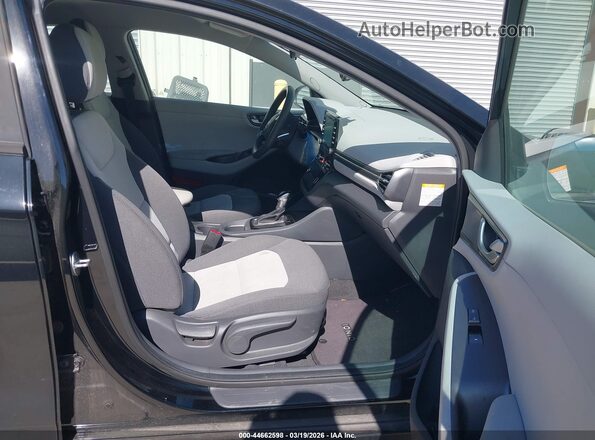 KMHC65LC3LU220157 2020 HYUNDAI IONIQ HYBRID Black Front interior view