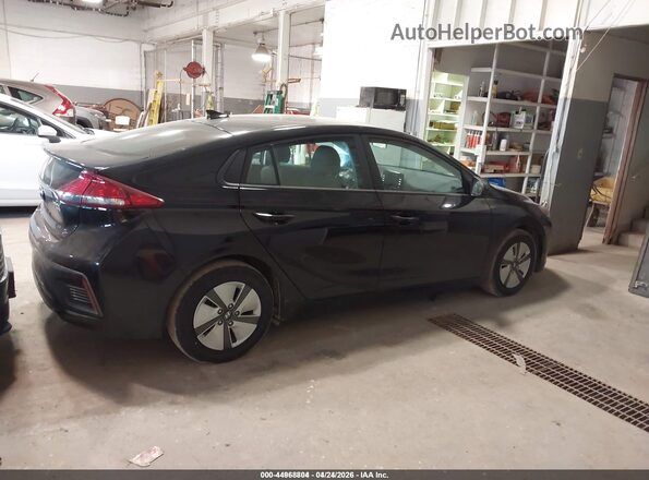 KMHC65LC4MU246106 2021 HYUNDAI IONIQ HYBRID Black Вид задньої частини салону