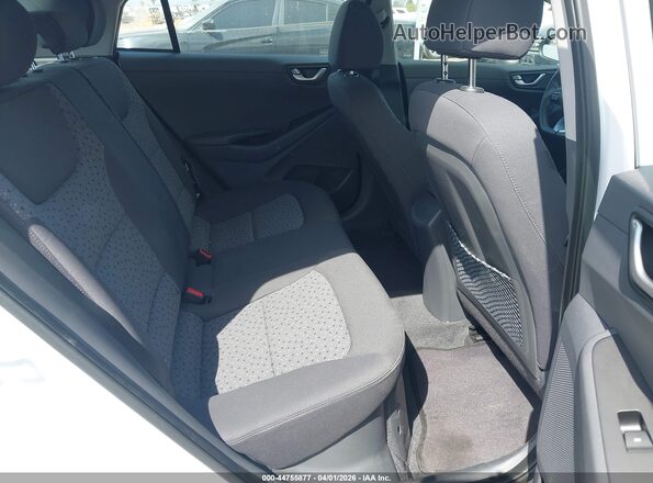 KMHC65LC9KU107652 2019 HYUNDAI IONIQ HYBRID White 