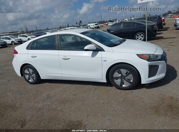 KMHC65LC9KU107652 2019 HYUNDAI IONIQ HYBRID White 