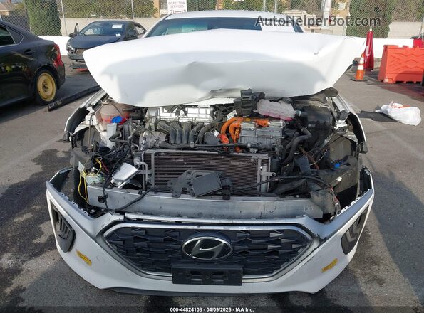 KMHC65LD2NU283469 2022 HYUNDAI IONIQ PLUG-IN HYBRID Белый Вид щитка приборов