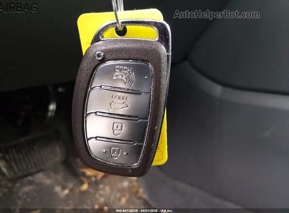 KMHC65LD8KU154972 2019 HYUNDAI IONIQ PLUG-IN HYBRID White Вид панелі приладів