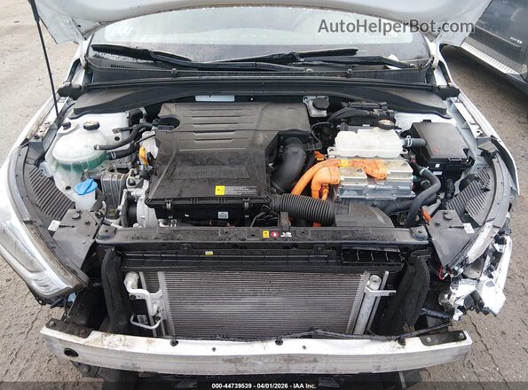 KMHC65LD8KU154972 2019 HYUNDAI IONIQ PLUG-IN HYBRID White Вид ззаду