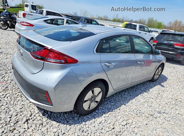 KMHC75LC0NU280123 2022 HYUNDAI IONIQ Silver Trasero derecho