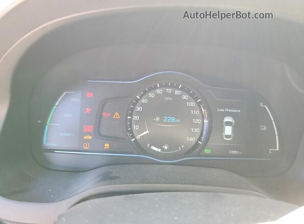 KMHC75LC3HU028113 2017 HYUNDAI IONIQ White Vista del cuadro de instrumentos