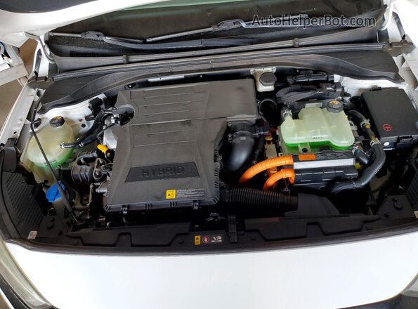 KMHC85LC7HU017886 2017 HYUNDAI IONIQ White Vista interior trasera