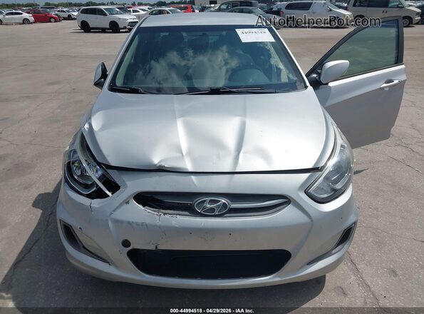 KMHCT4AE0HU318710 2017 HYUNDAI ACCENT Silver წინა ხედი