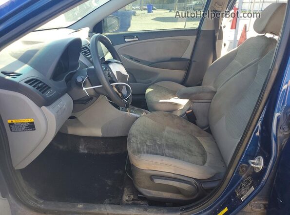 KMHCT4AE3GU092824 2016 HYUNDAI ACCENT Blue წინა სალონის ხედი