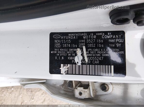 KMHCT4AE4GU055247 2016 HYUNDAI ACCENT White ძრავის განყოფილების ხედი