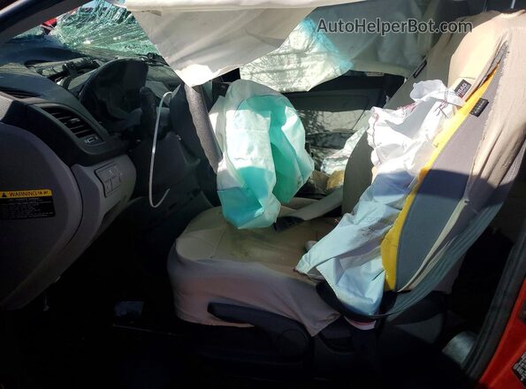 KMHCT4AE4HU245647 2017 HYUNDAI ACCENT Красный Вид салона спереди