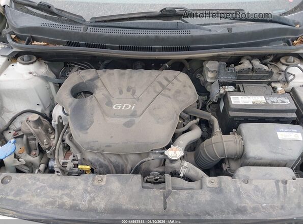 KMHCT4AE6GU075600 2016 HYUNDAI ACCENT Silver Вид ззаду