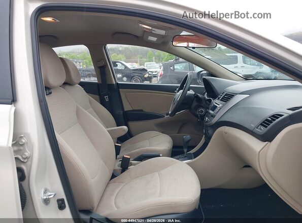 KMHCT4AE7GU982341 2016 HYUNDAI ACCENT White Front interior view