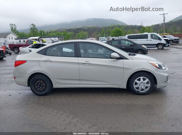 KMHCT4AE7GU982341 2016 HYUNDAI ACCENT White Rear interior view
