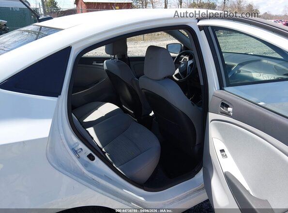 KMHCT4AEXGU035343 2016 HYUNDAI ACCENT White VIN կոդի պիտակի տեսք
