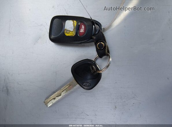 KMHCT4AEXGU035343 2016 HYUNDAI ACCENT White Առջևի վահանակի տեսք