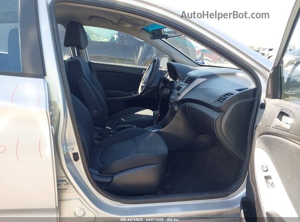 KMHCT5AE1GU242869 2016 HYUNDAI ACCENT Silver Սալոնի դիմացի տեսք
