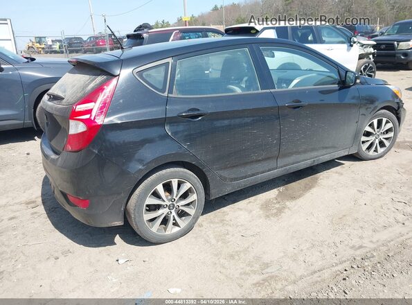 KMHCU5AE3HU355995 2017 HYUNDAI ACCENT Black Հետևի աջ