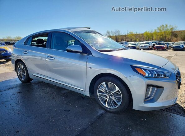 KMHCX5LD2LU240745 2020 HYUNDAI IONIQ Серебряный Передняя правая четверть
