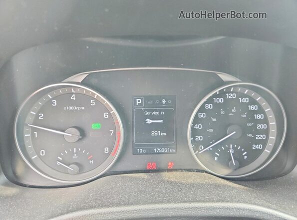 KMHD84LF0HU129390 2017 HYUNDAI ELANTRA Black ხელსაწყოთა პანელის ხედი