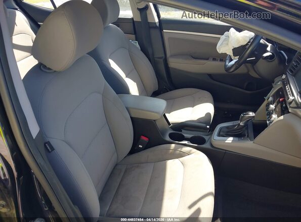 KMHD84LF0LU092530 2020 HYUNDAI ELANTRA Black Front interior view