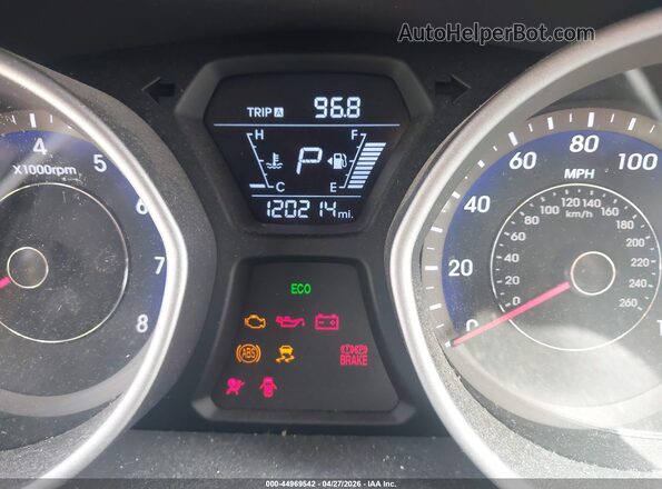 KMHDH4AE4GU478559 2016 HYUNDAI ELANTRA Red Widok tylnych siedzeń
