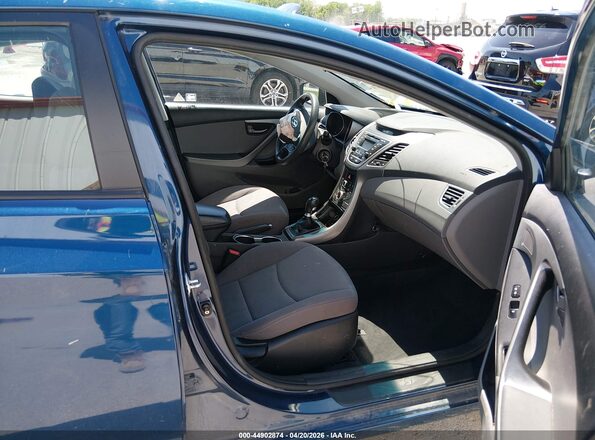KMHDH4AE8GU545180 2016 HYUNDAI ELANTRA Blue წინა სალონის ხედი