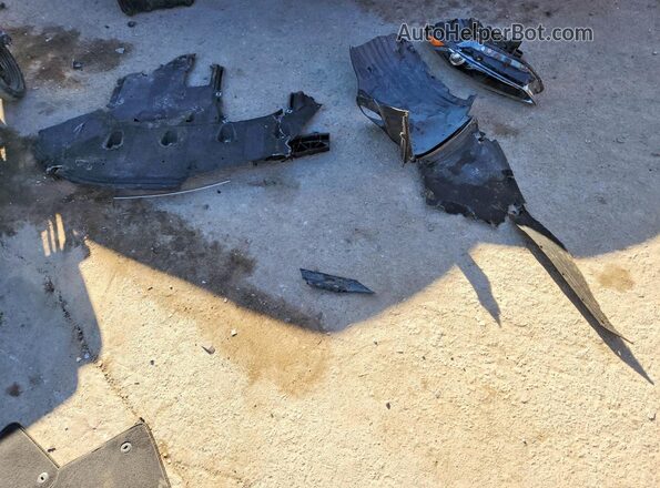 KMHE24L31KA084562 2019 HYUNDAI SONATA Gray Vista del compartimento del motor