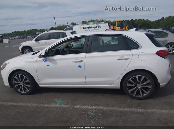 KMHH35LE3JU016309 2018 HYUNDAI ELANTRA GT White 
