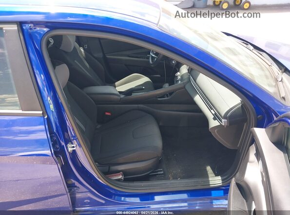 KMHLL4DG8RU726788 2024 HYUNDAI ELANTRA Blue Vista interior delantera