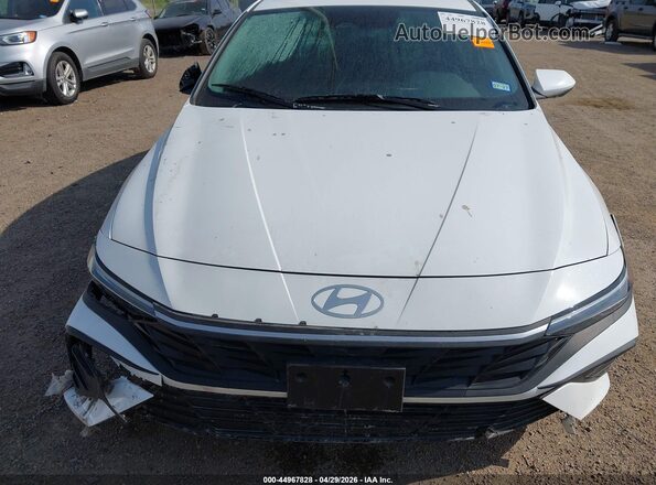 KMHLL4DG9SU015154 2025 HYUNDAI ELANTRA White უკანა სალონის ხედი