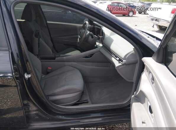 KMHLS4AG9PU567865 2023 HYUNDAI ELANTRA Black წინა სალონის ხედი