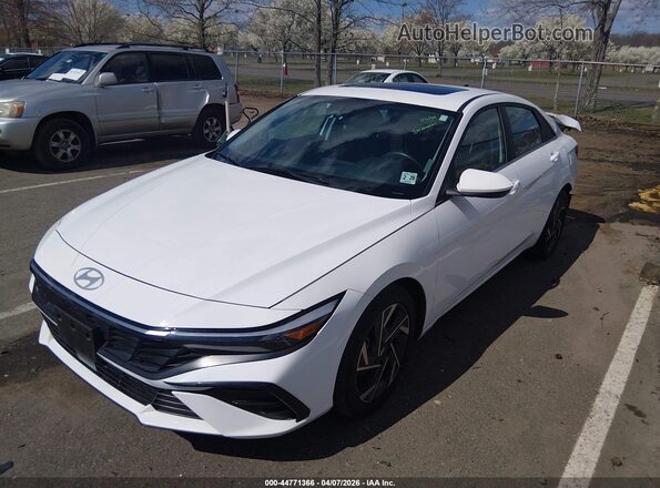 KMHLS4DGXRU699838 2024 HYUNDAI ELANTRA White Передня ліва чверть