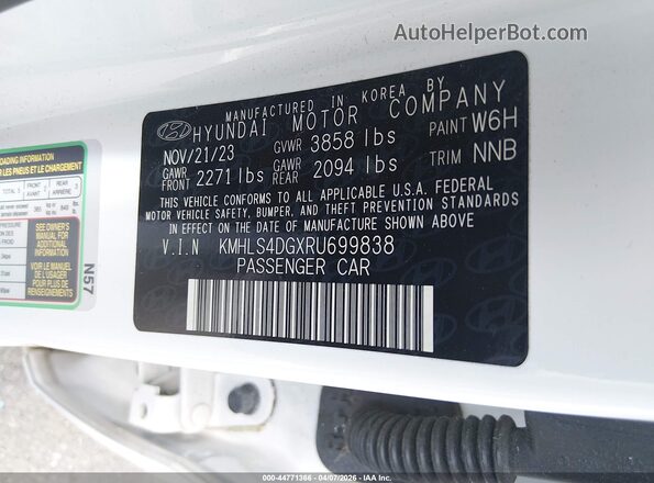 KMHLS4DGXRU699838 2024 HYUNDAI ELANTRA White Вид підкапотного простору