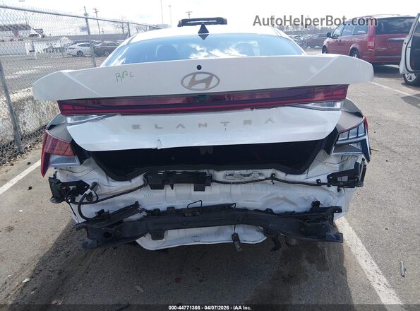 KMHLS4DGXRU699838 2024 HYUNDAI ELANTRA White Вид спереду