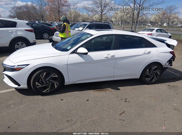 KMHLS4DGXRU699838 2024 HYUNDAI ELANTRA White Панорамний вид салону 360°