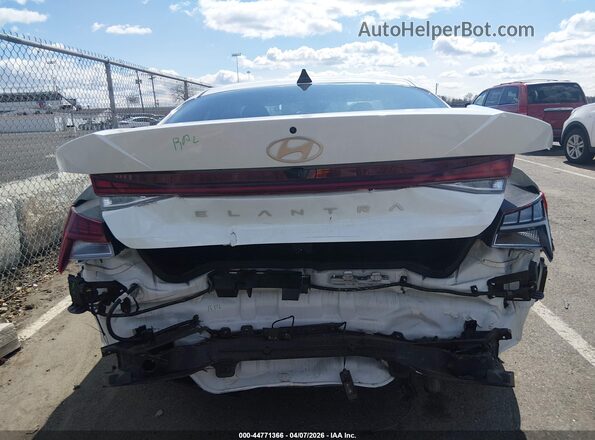 KMHLS4DGXRU699838 2024 HYUNDAI ELANTRA White 