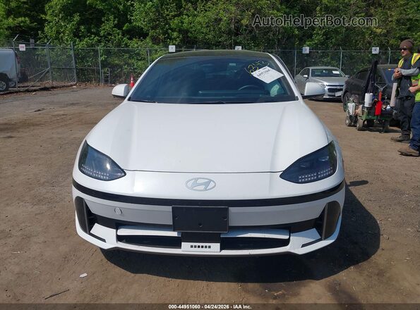 KMHM54AC8SA096343 2025 HYUNDAI IONIQ 6 White Vista del cuadro de instrumentos