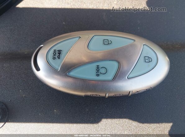 KMHM54AC8SA096343 2025 HYUNDAI IONIQ 6 White Vista del salpicadero