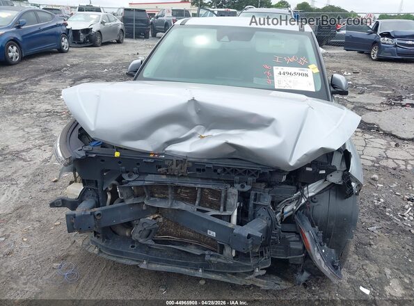 KMHRB8A33MU069302 2021 HYUNDAI VENUE Silver Front view