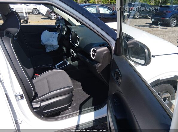 KMHRC8A36PU219274 2023 HYUNDAI VENUE White Vista del compartimento del motor