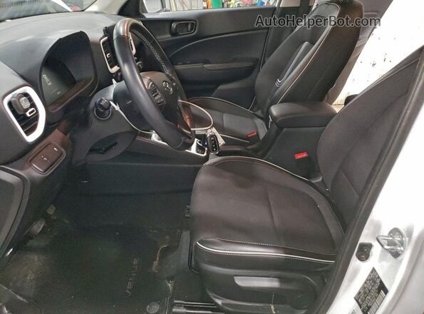 KMHRC8A37PU249173 2023 HYUNDAI VENUE White Vista interior delantera