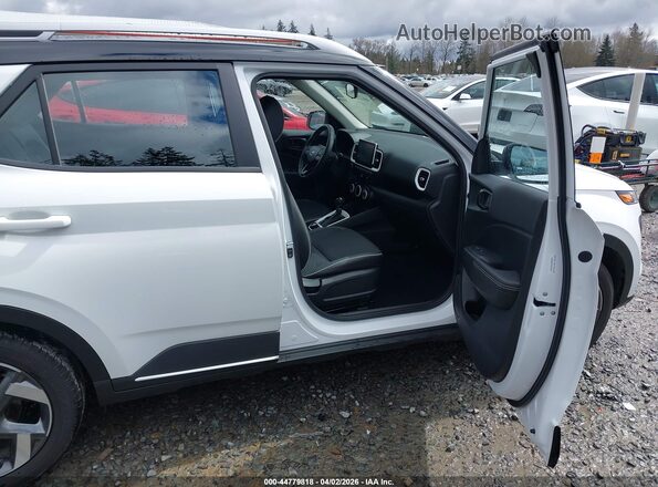 KMHRC8A37TU419994 2026 HYUNDAI VENUE Белый Вид салона спереди