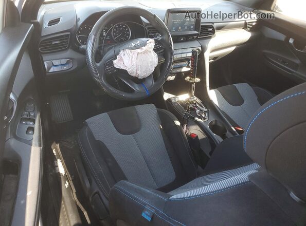 KMHTG6AF9KU009785 2019 HYUNDAI VELOSTER Белый Вид панели приборов