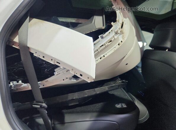 KMUHCESC4TU297220 2026 GENESIS GV80 White Vista interior trasera