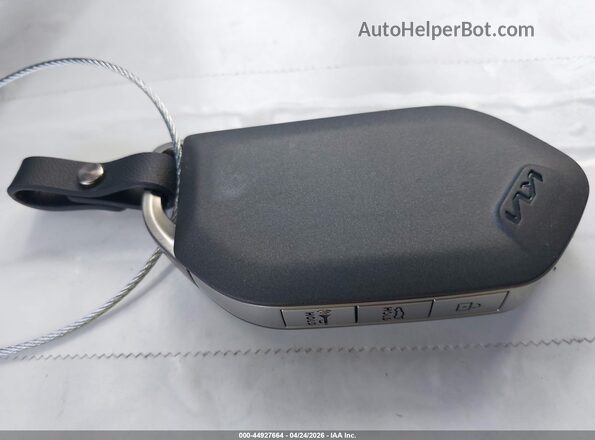 KNAG44J88T5446352 2026 KIA K5 Silver Vista del salpicadero