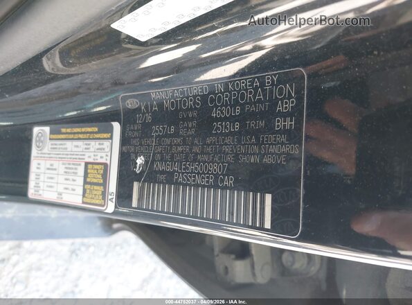 KNAGU4LE5H5009807 2017 KIA OPTIMA HYBRID Black Widok komory silnika