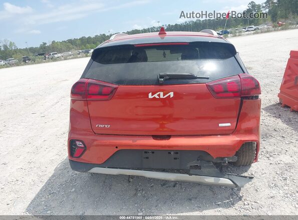 KNDCB3LC2N5540944 2022 KIA NIRO Orange 